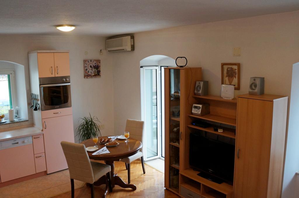 Kamena Apartment & Studio Makarska Ngoại thất bức ảnh