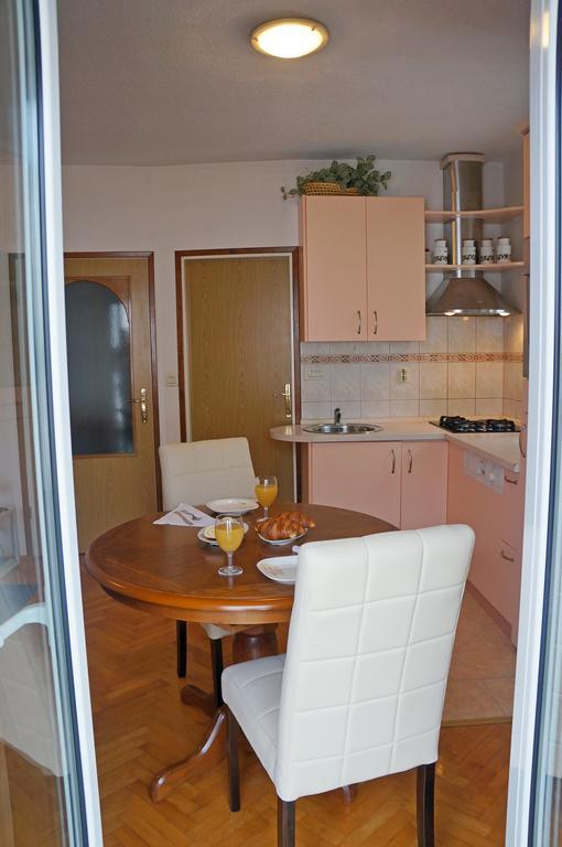 Kamena Apartment & Studio Makarska Ngoại thất bức ảnh